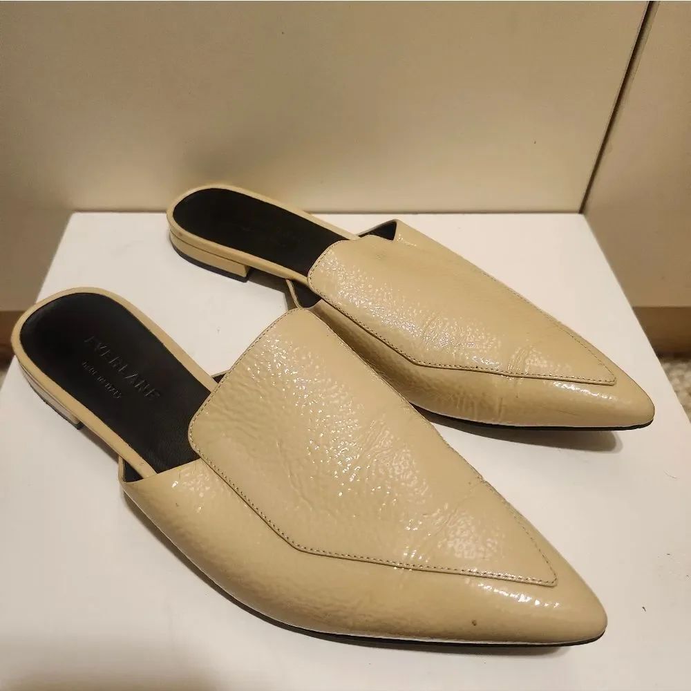 Everlane "The Boss" Cream Patent Leather Pointy Toe Flat Mules Sz. 6.5 Ret.$195